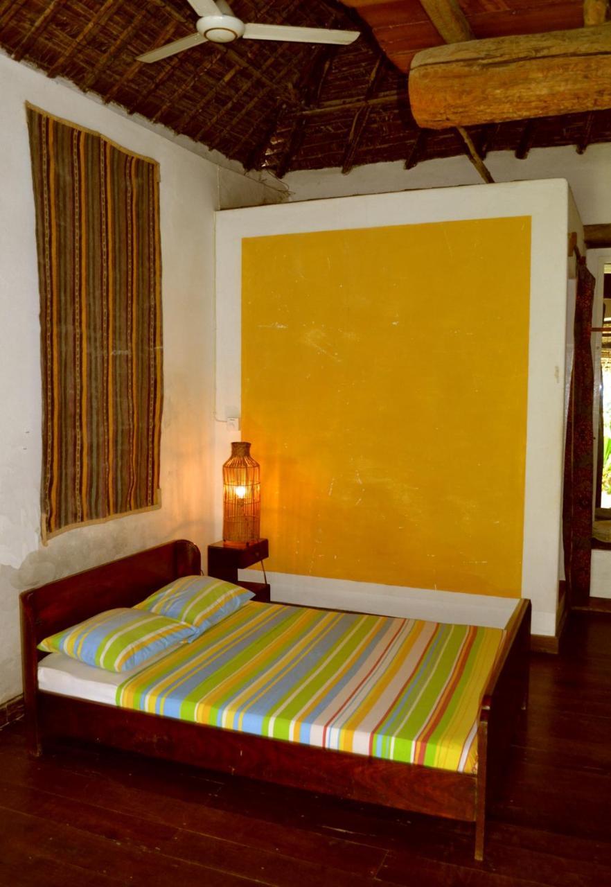 Patio Dos Quintalinhos - Casa Di Gabriele Bed & Breakfast Ilha de Mocambique Exterior photo